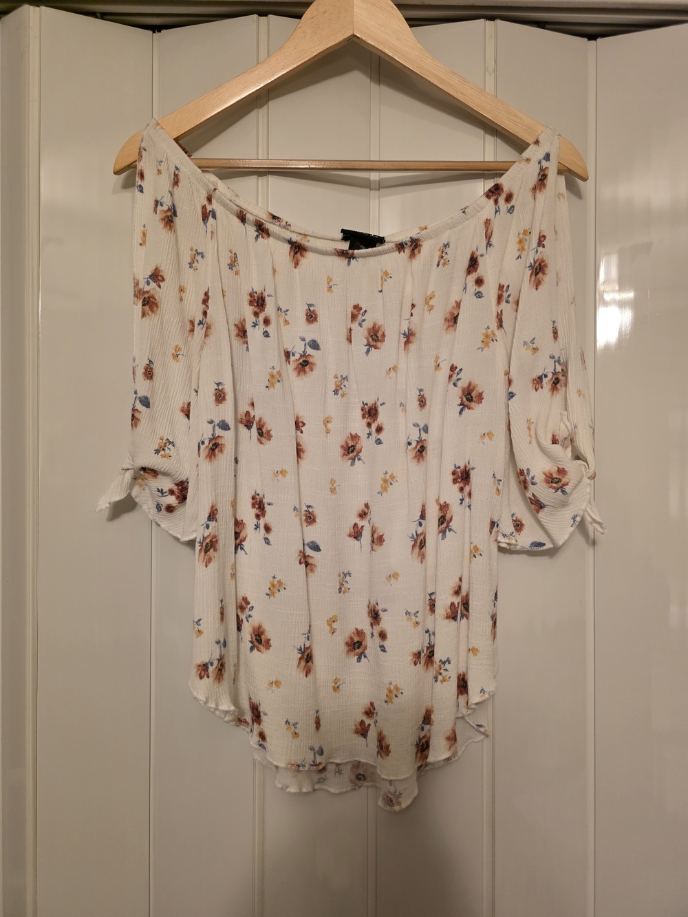 Rue21 Cream Blouse with Pink & Orange Flowers